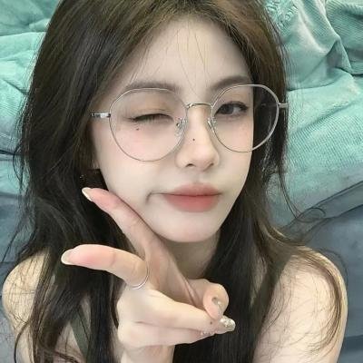 一对对鸳鸯水上漂